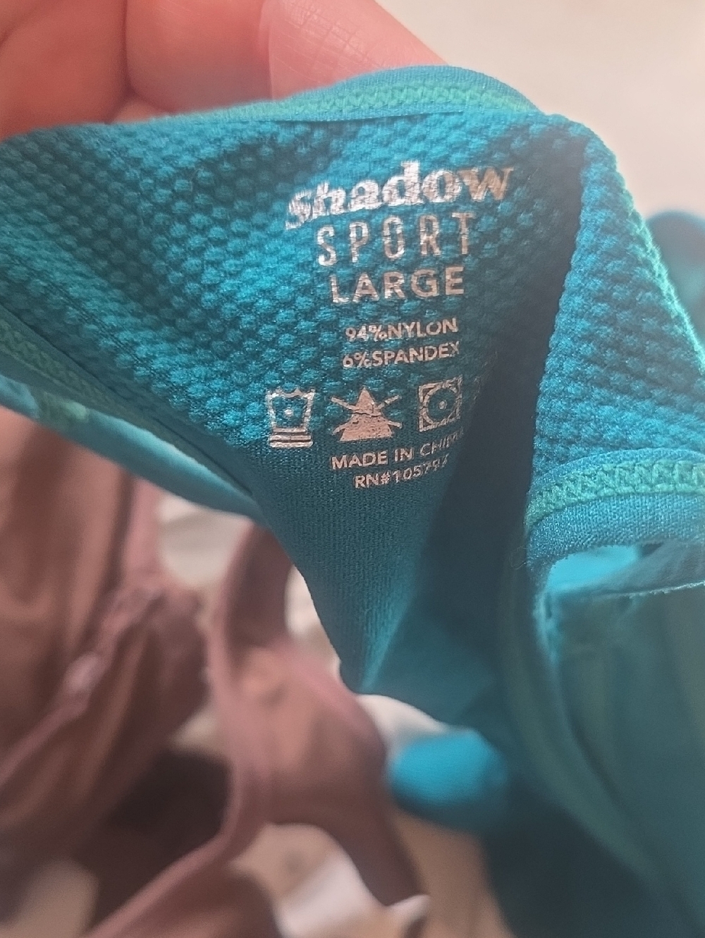 4 Sports Bras Sz L - Picture 8 of 8
